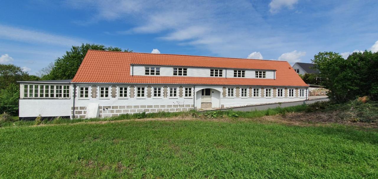 Hos Molsgaarden Bed & Breakfast Knebel Eksteriør bilde