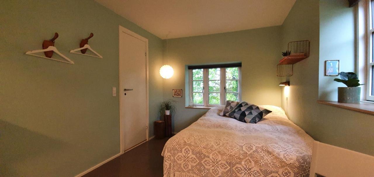 Hos Molsgaarden Bed & Breakfast Knebel Eksteriør bilde
