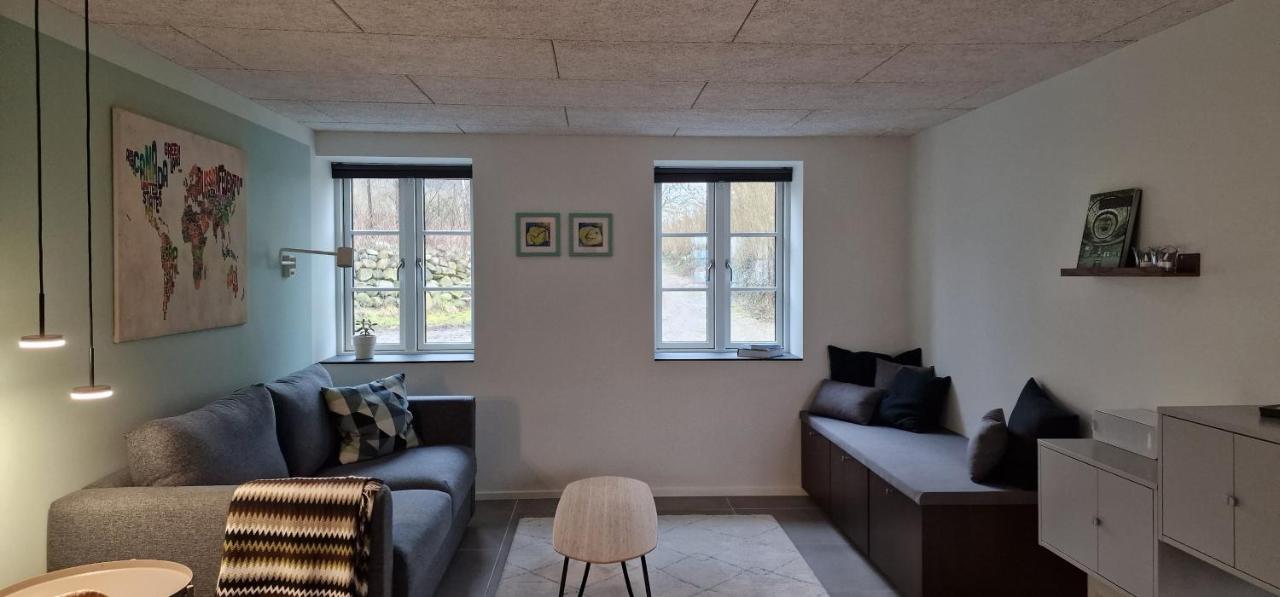 Hos Molsgaarden Bed & Breakfast Knebel Eksteriør bilde